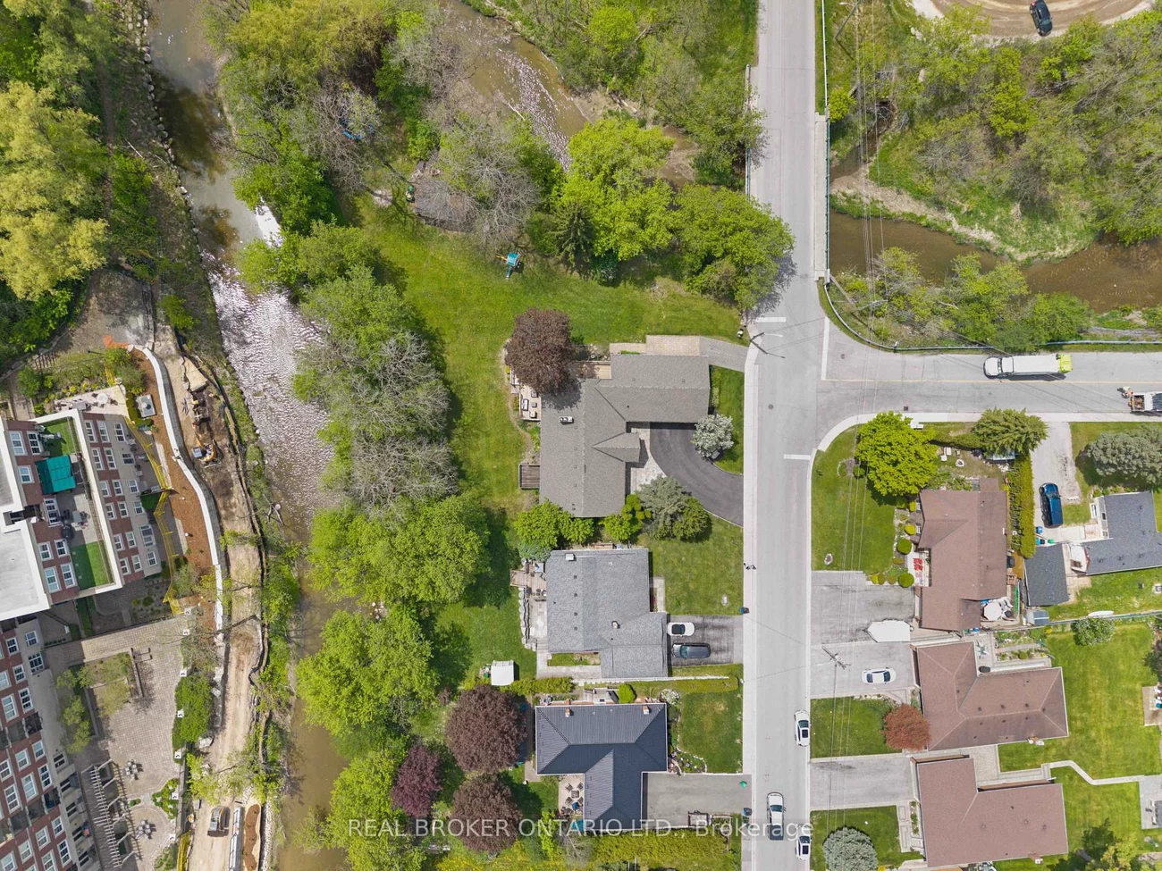 44, Hickman, Bolton West, Caledon
