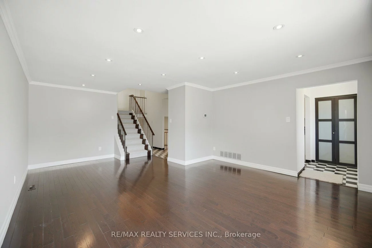 33, Hesp, Bolton West, Caledon