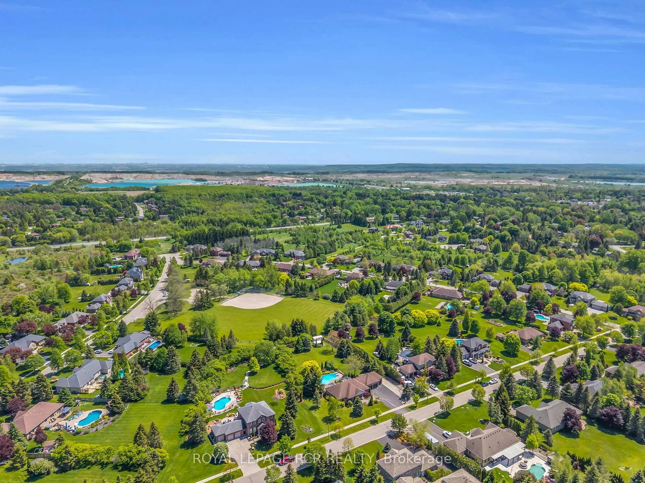5, Massari, Caledon Village, Caledon