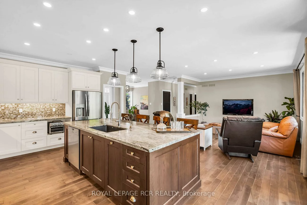 5, Massari, Caledon Village, Caledon
