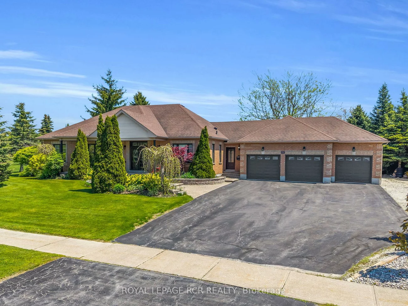 5, Massari, Caledon Village, Caledon
