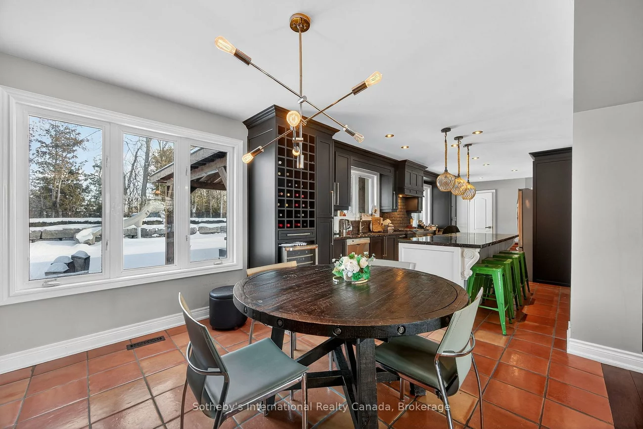 110, Palmer, Palgrave, Caledon