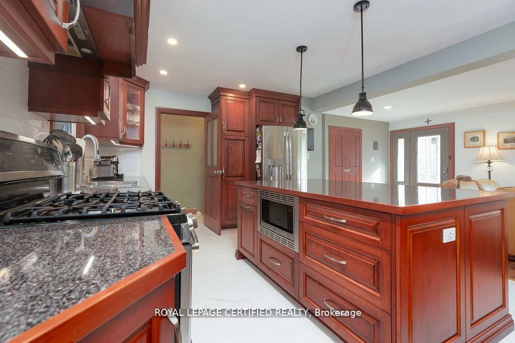 12, Kevinwood, Caledon Village, Caledon