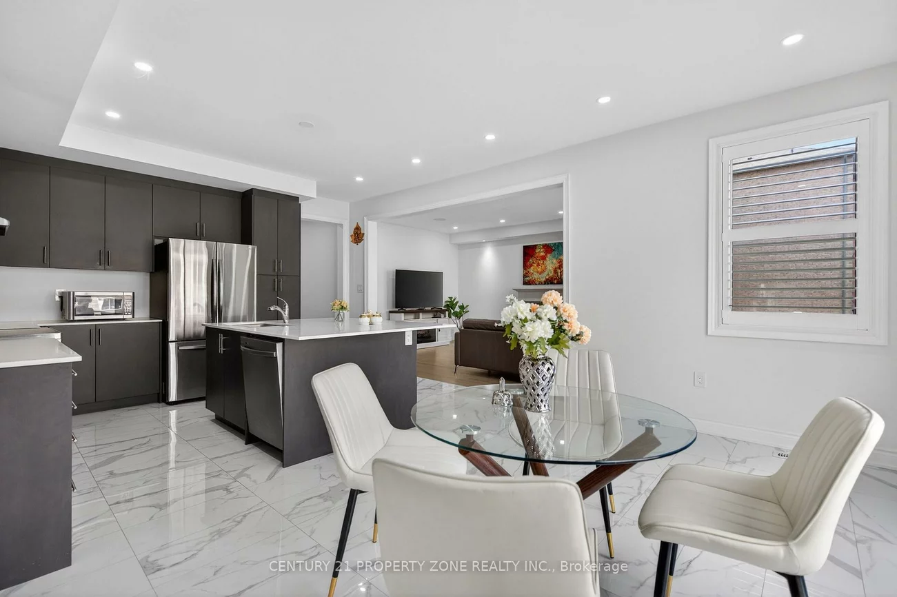 105, Walker, Caledon East, Caledon