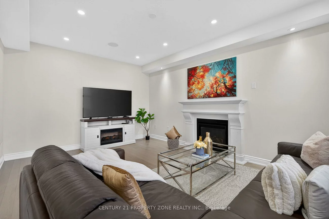 105, Walker, Caledon East, Caledon