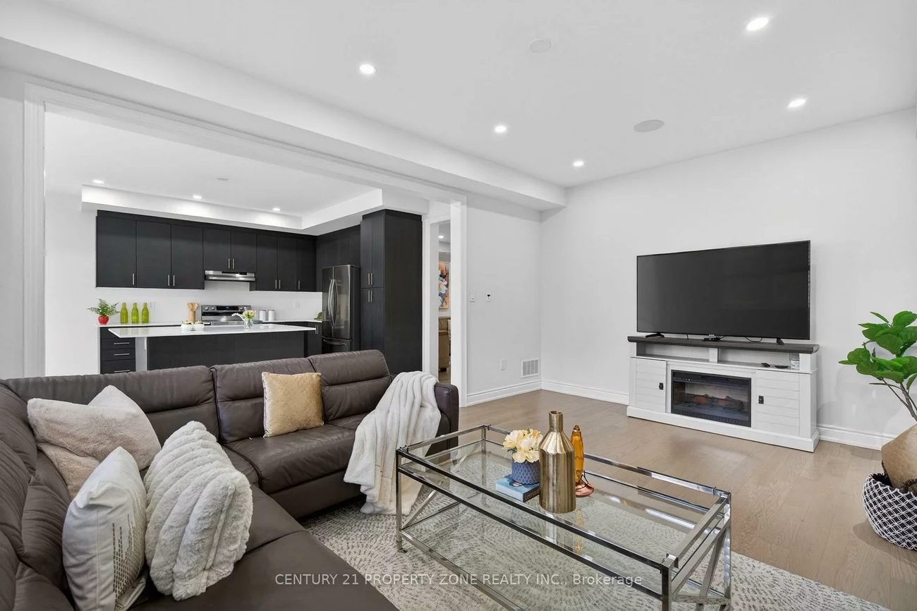 105, Walker, Caledon East, Caledon