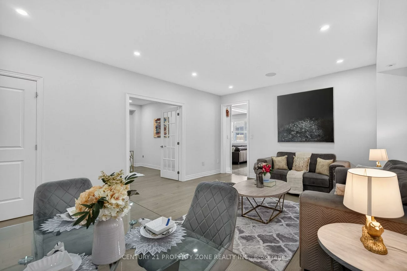 105, Walker, Caledon East, Caledon