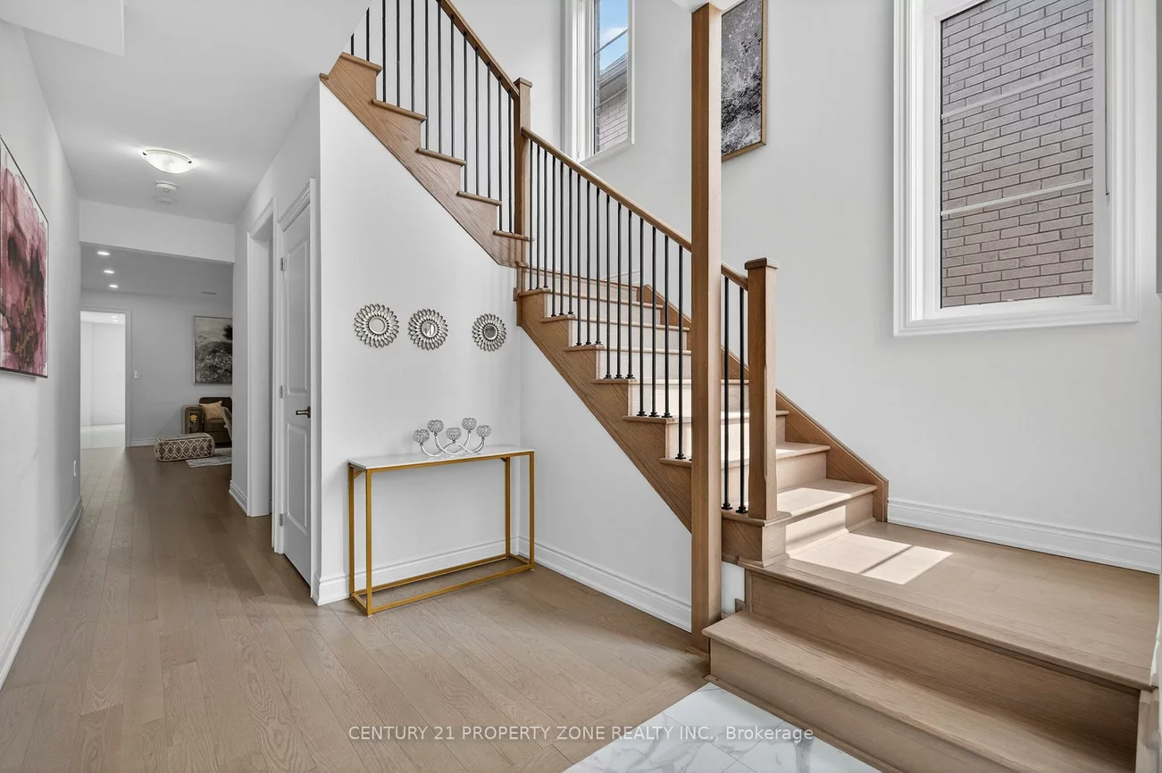 105, Walker, Caledon East, Caledon