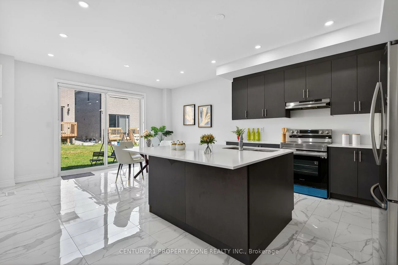 105, Walker, Caledon East, Caledon