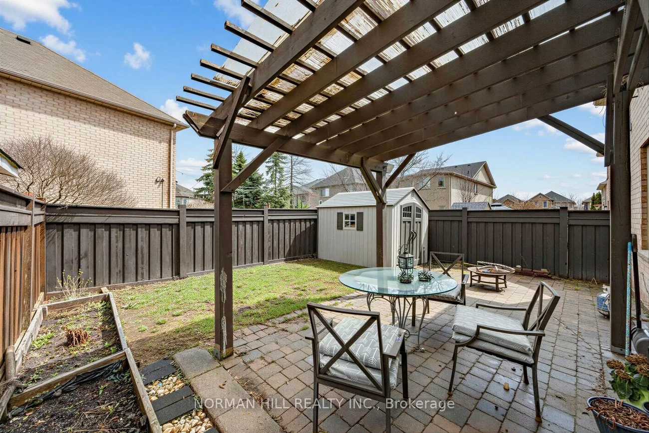 93, Humbershed, Bolton West, Caledon