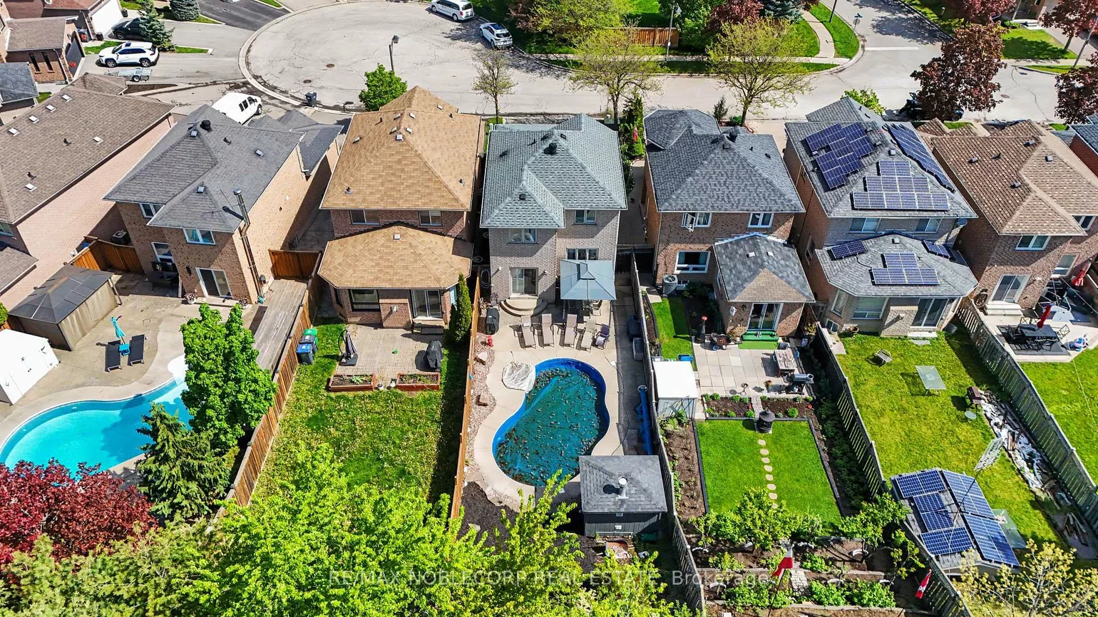 12, Waterbury, Bolton East, Caledon