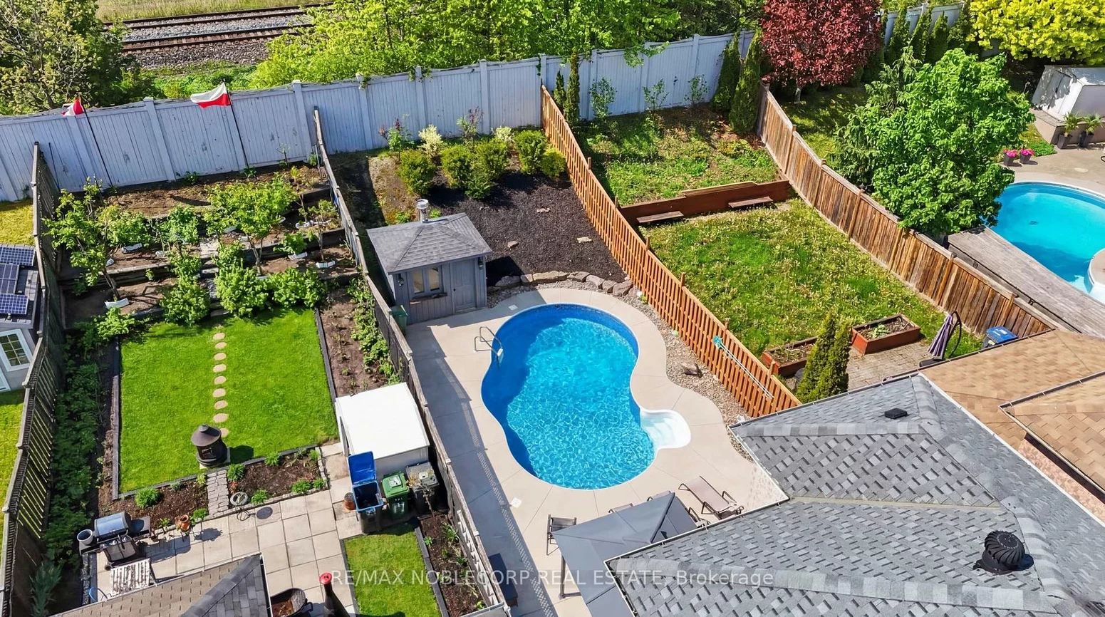 12, Waterbury, Bolton East, Caledon