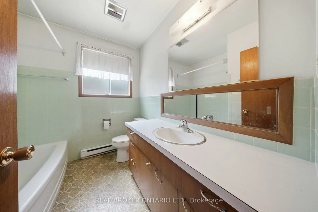 123, James, Bolton East, Caledon