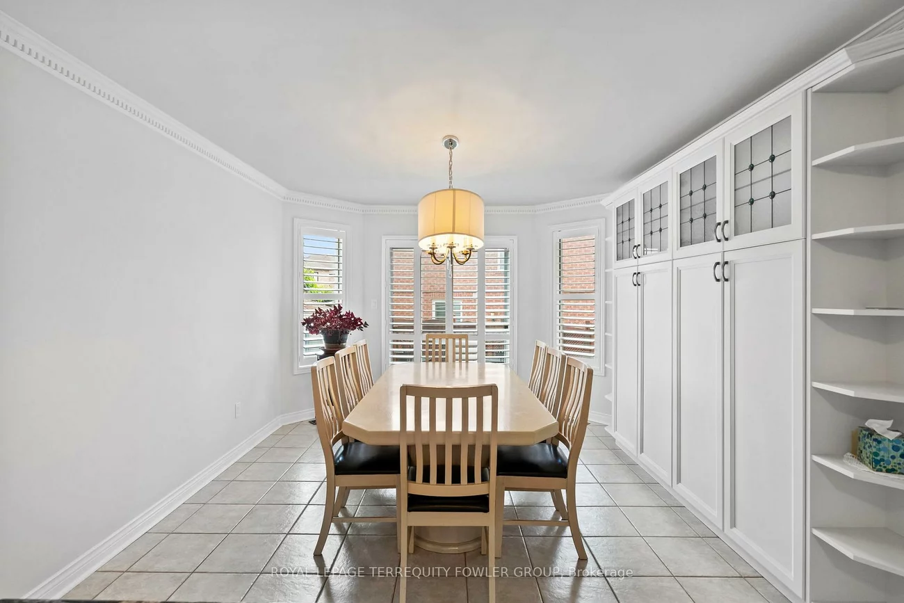 13, Liptay, Bolton East, Caledon