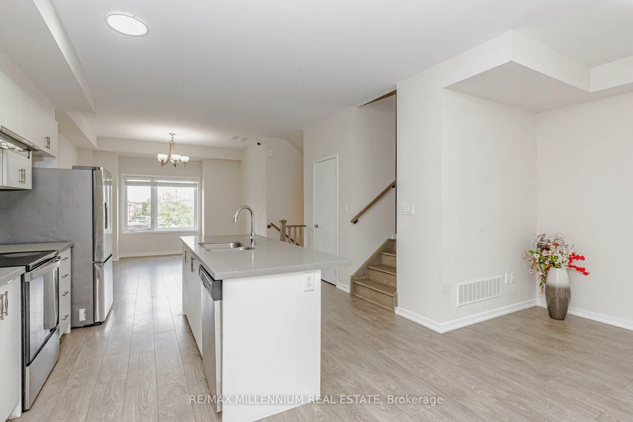 11, Lambert, Bolton East, Caledon