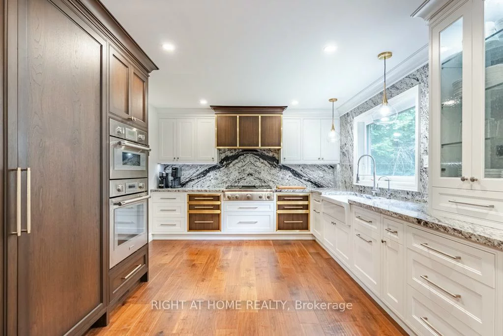 16, Snowberry, Caledon Village, Caledon