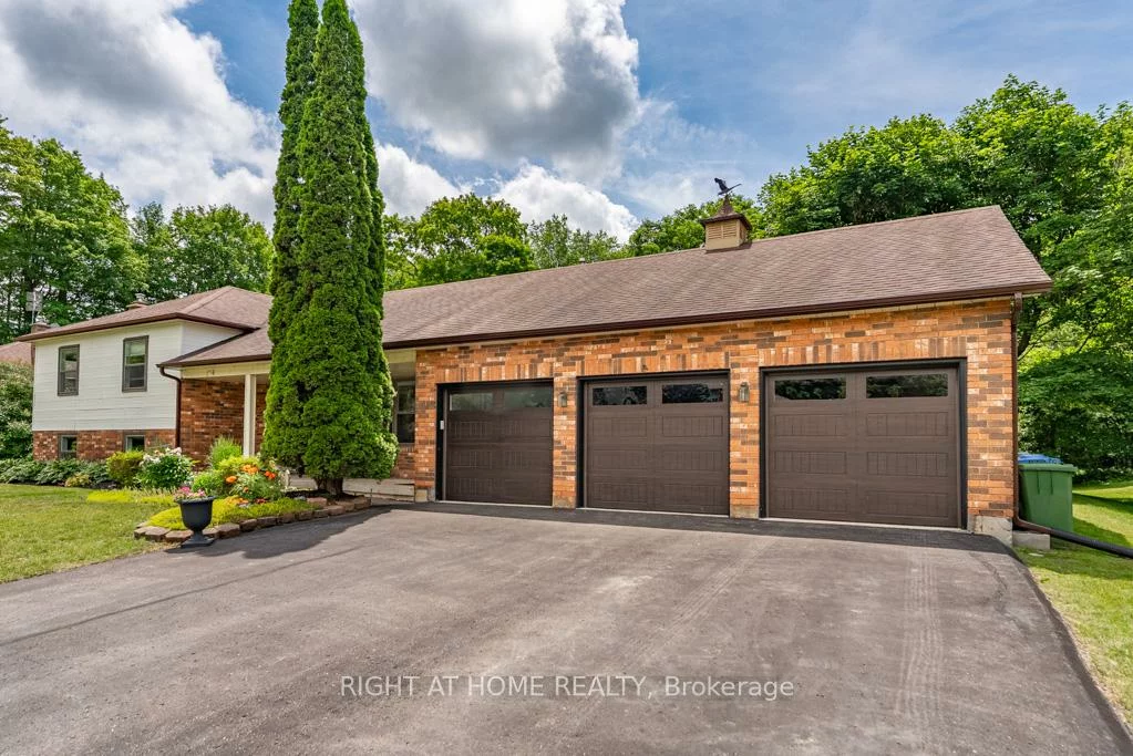 16, Snowberry, Caledon Village, Caledon
