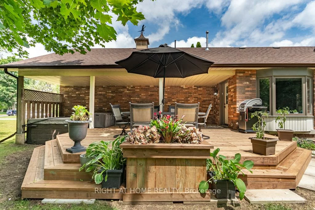 16, Snowberry, Caledon Village, Caledon