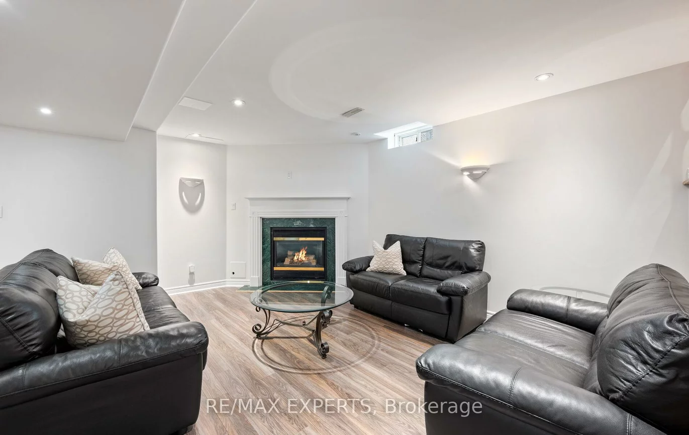 214, Waterbury, Bolton East, Caledon