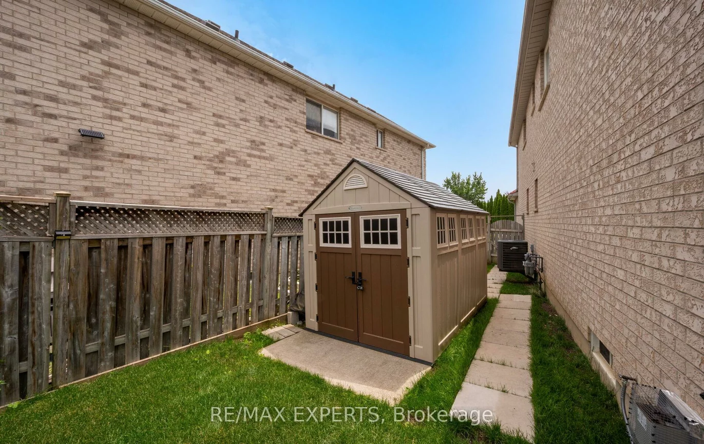 214, Waterbury, Bolton East, Caledon