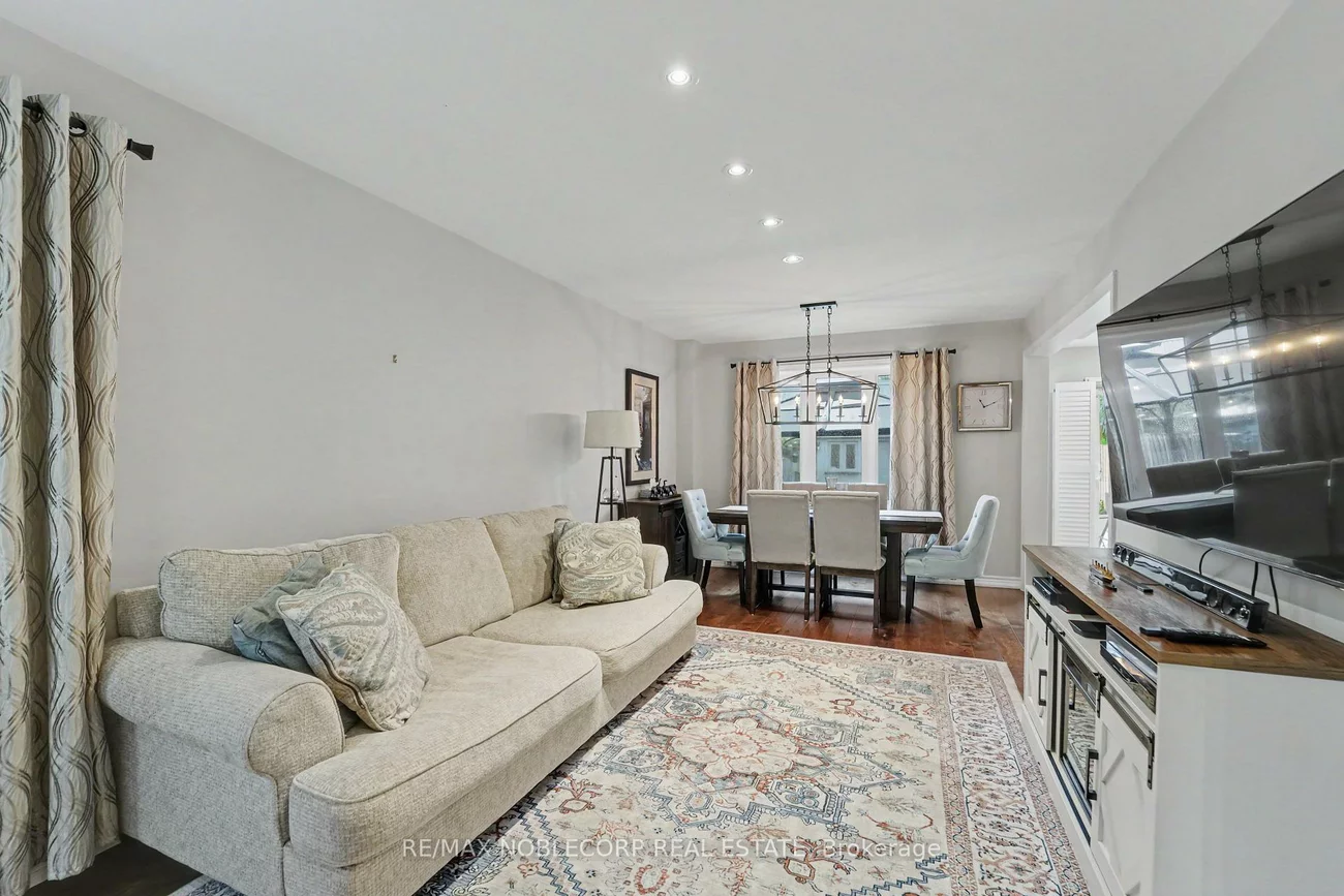12, Waterbury, Bolton East, Caledon