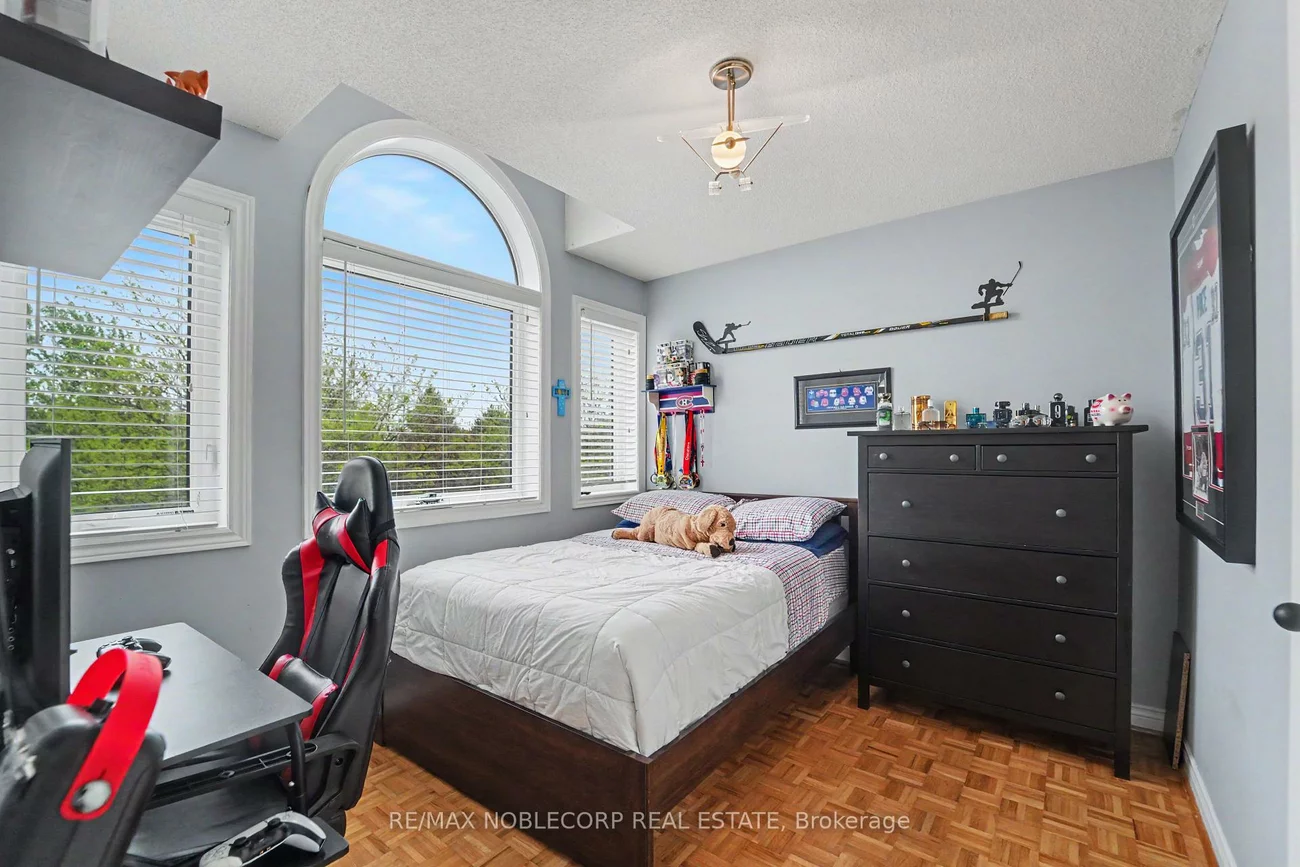 12, Waterbury, Bolton East, Caledon