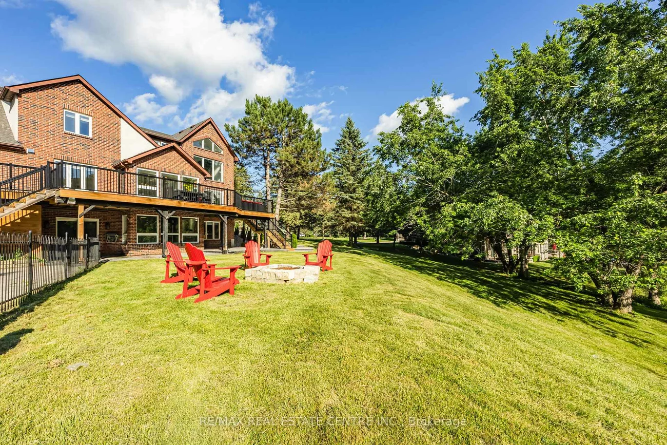 6, Country Lane, Palgrave, Caledon
