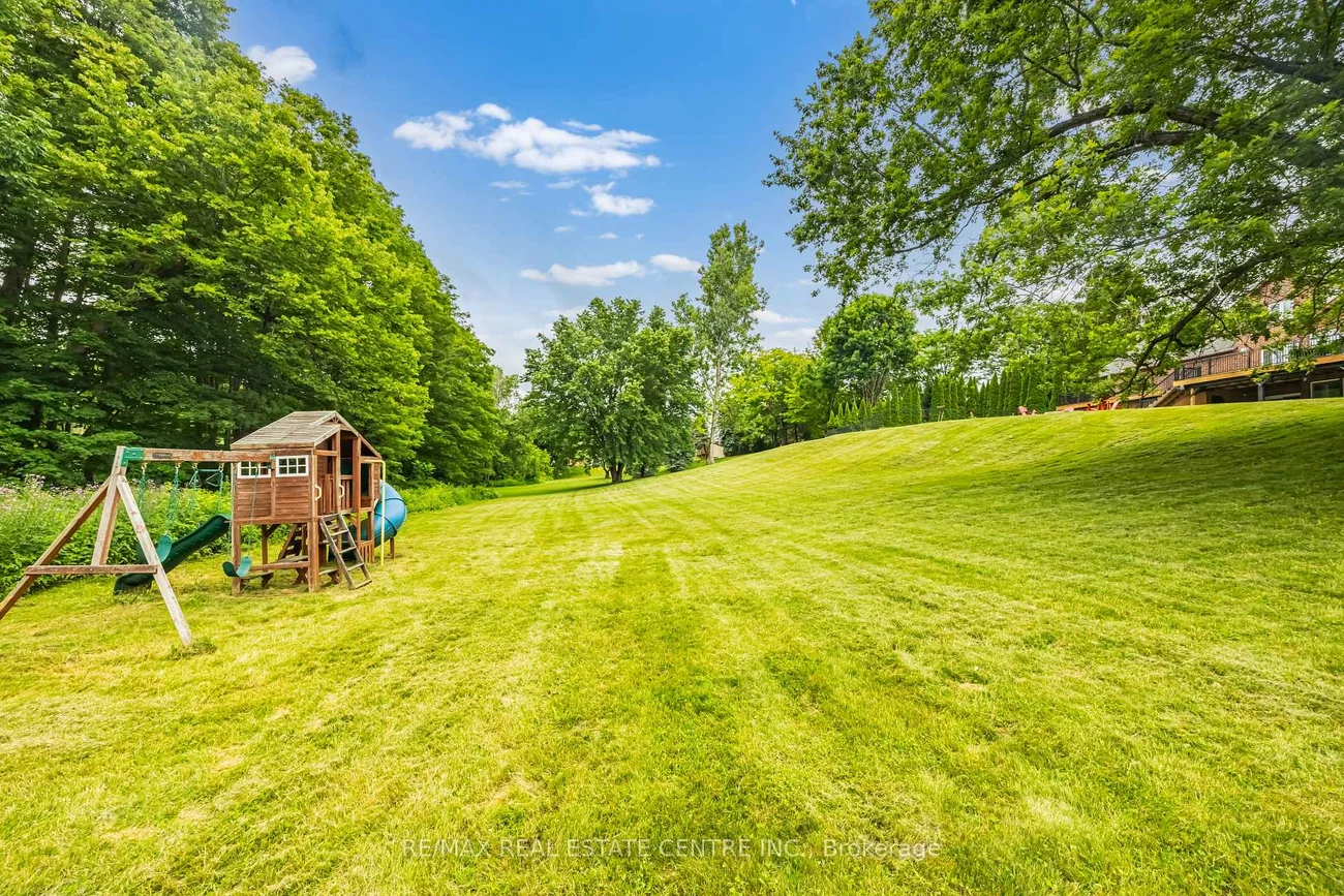 6, Country Lane, Palgrave, Caledon
