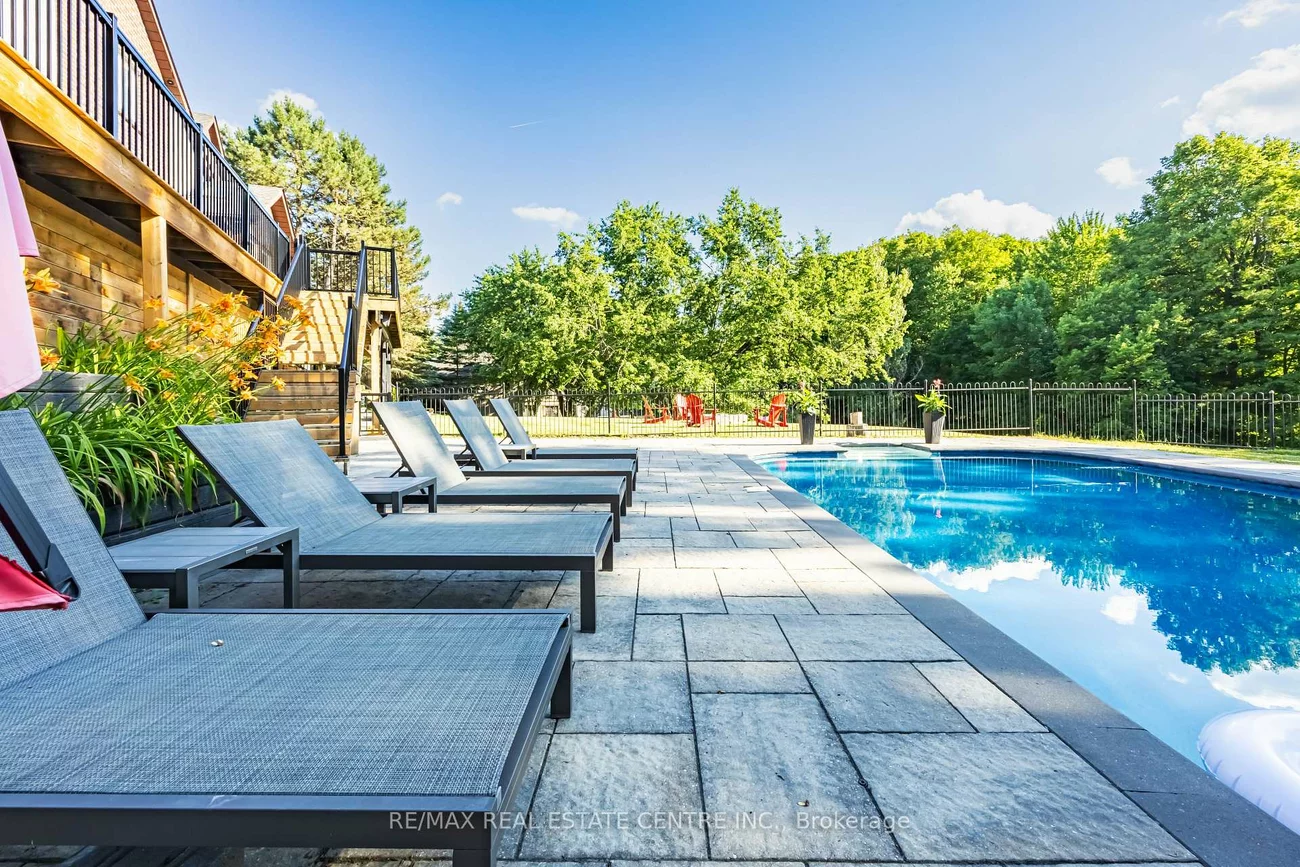 6, Country Lane, Palgrave, Caledon