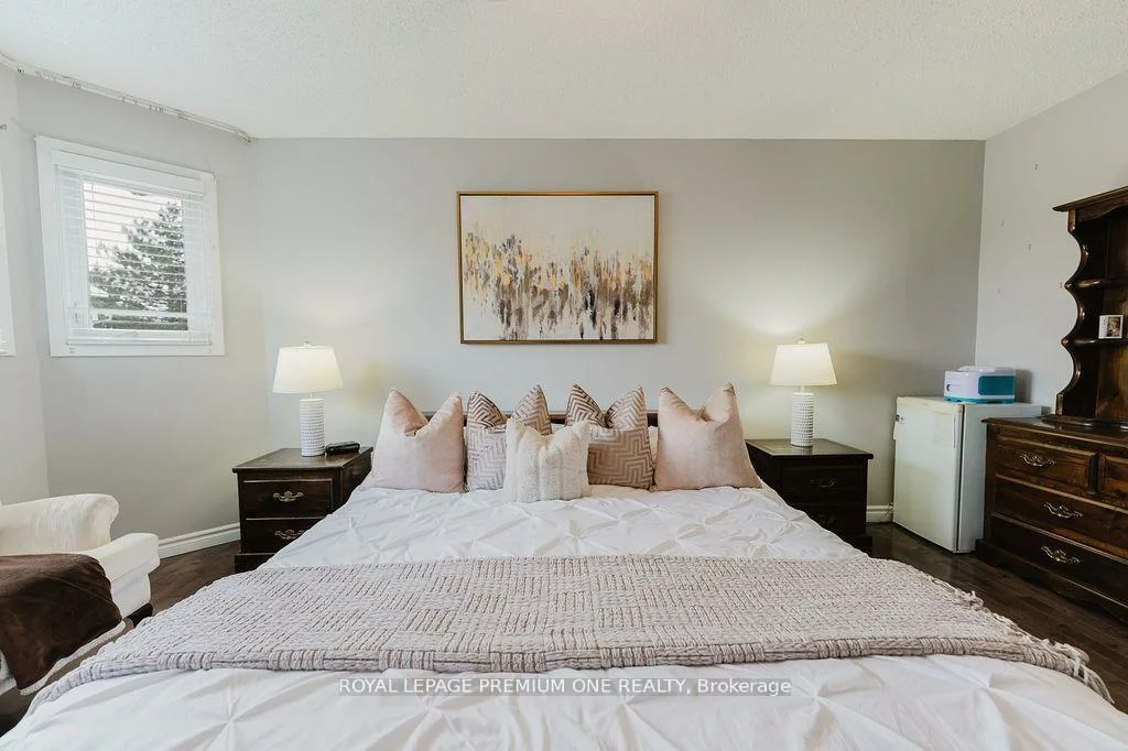 25, Sir Lancelot, Bolton East, Caledon