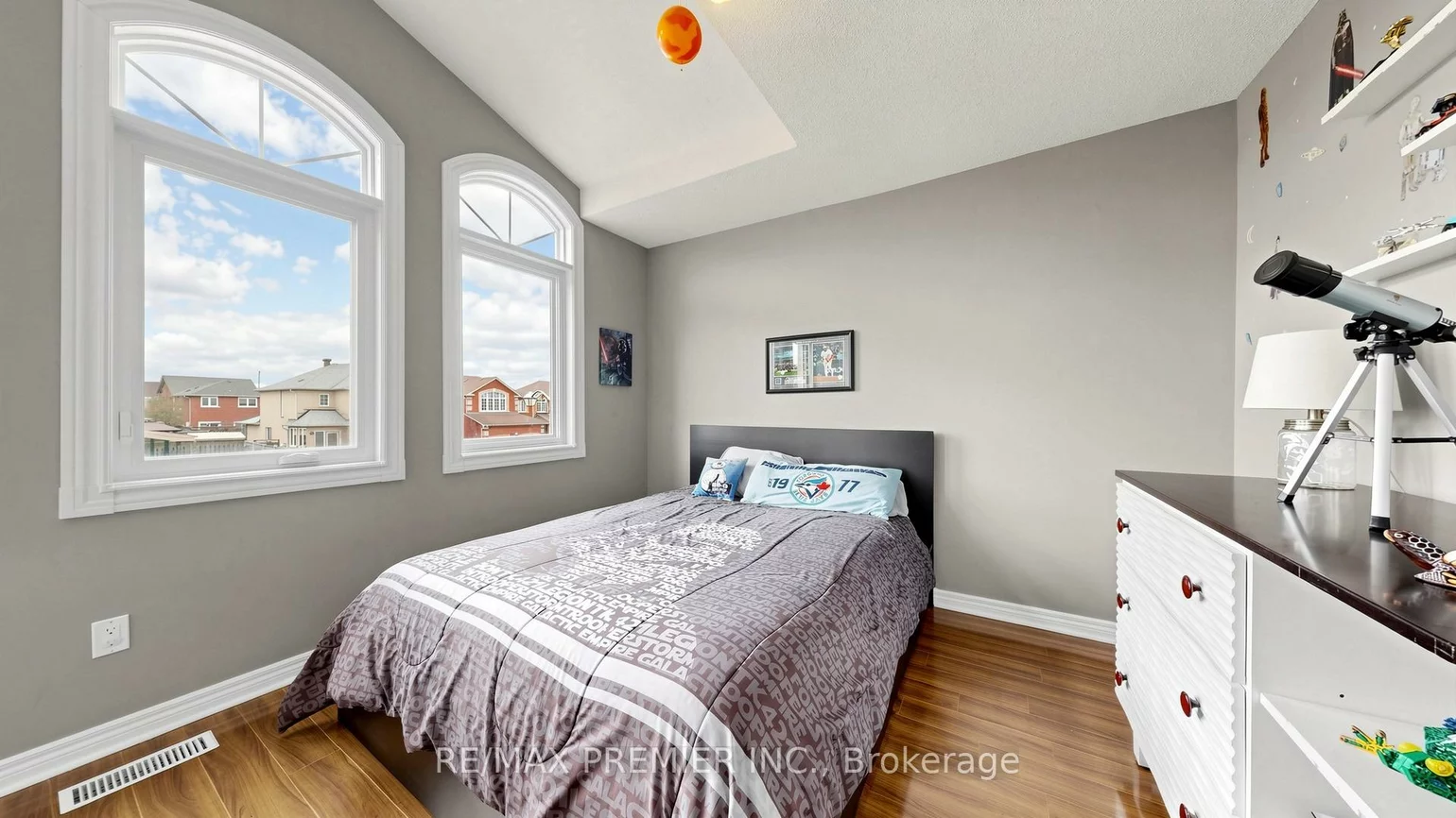 6, Terrastone, Bolton West, Caledon