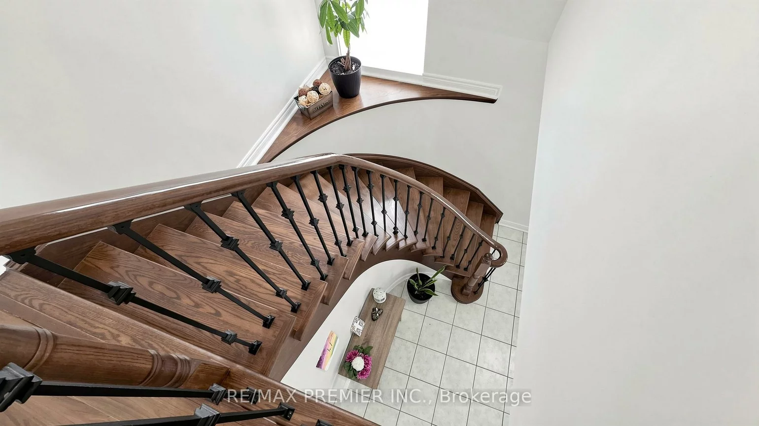 6, Terrastone, Bolton West, Caledon