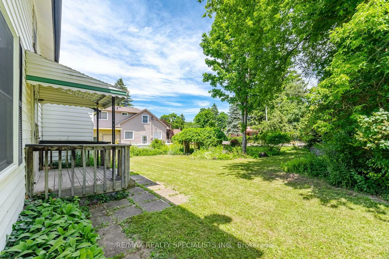 173, Victoria, Bolton East, Caledon