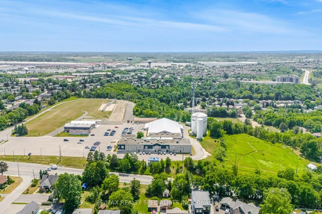 173, Victoria, Bolton East, Caledon