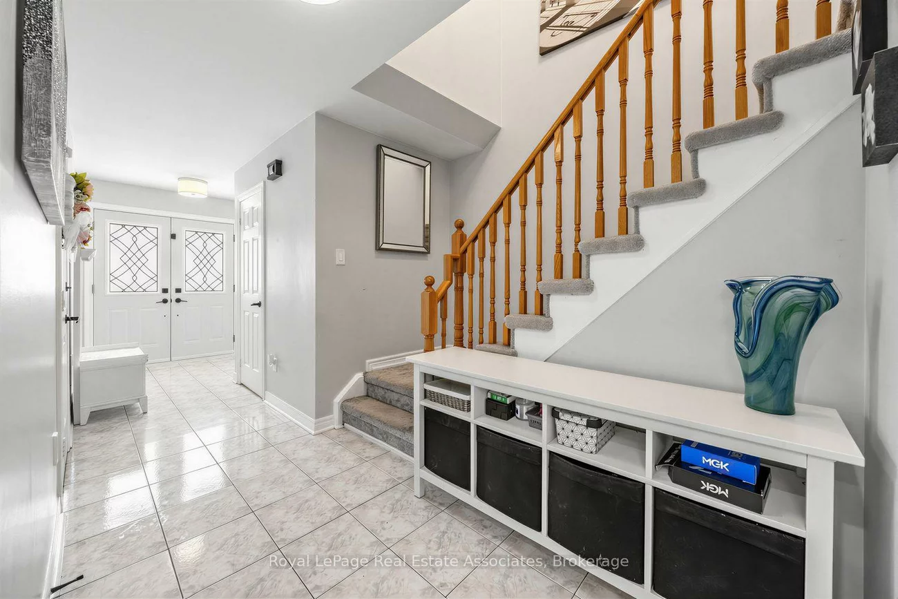 25, Rolling Hills, Bolton West, Caledon