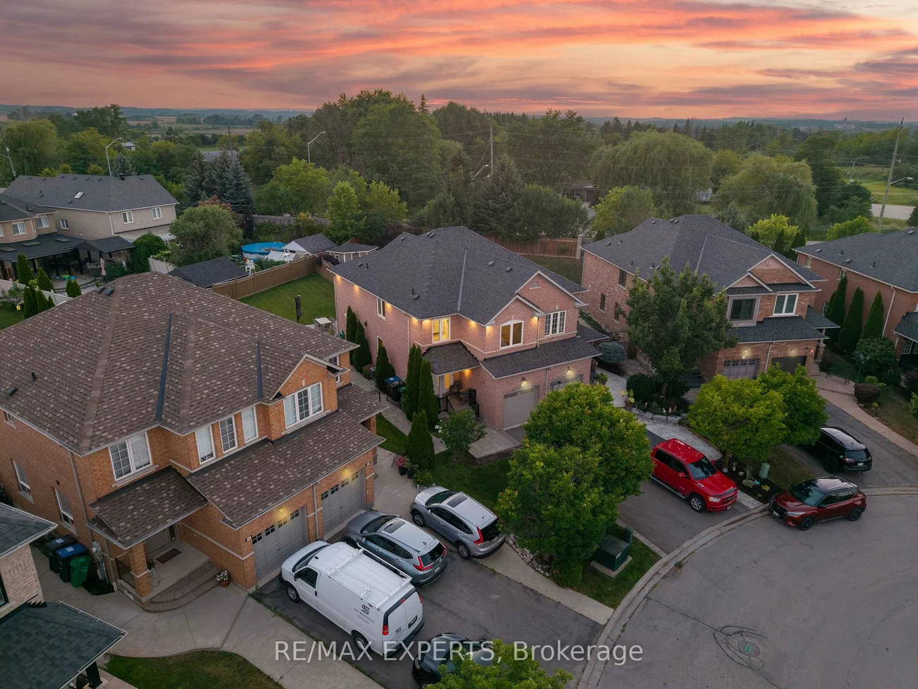 86, Humbershed, Bolton West, Caledon