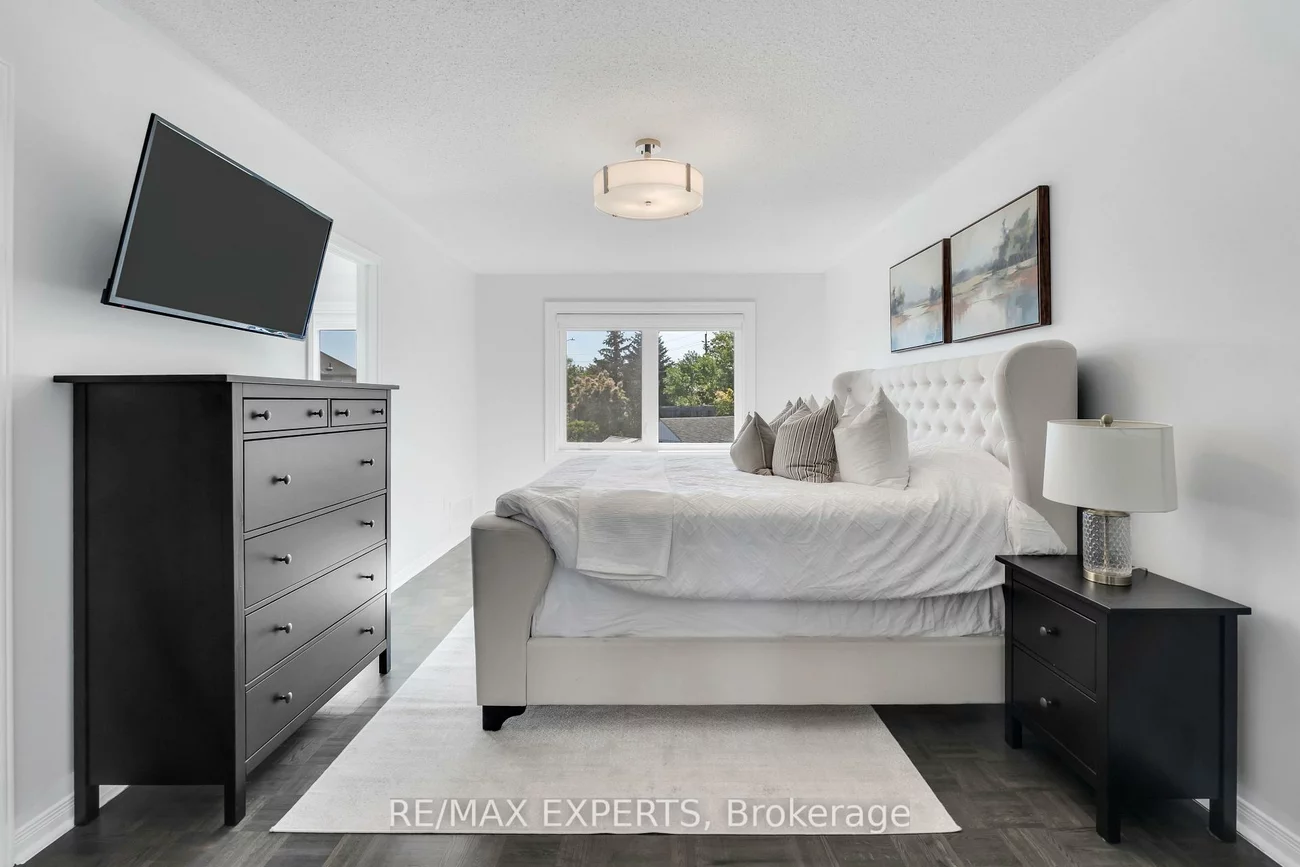 86, Humbershed, Bolton West, Caledon