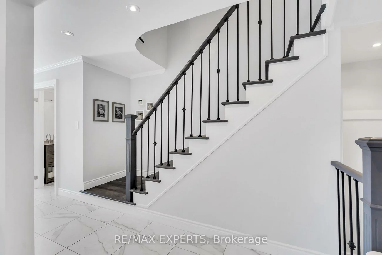 86, Humbershed, Bolton West, Caledon