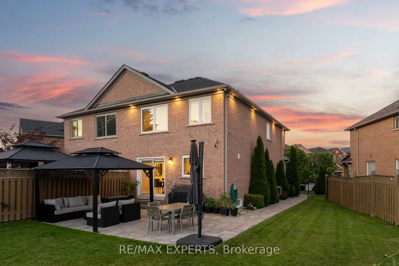 86, Humbershed, Bolton West, Caledon