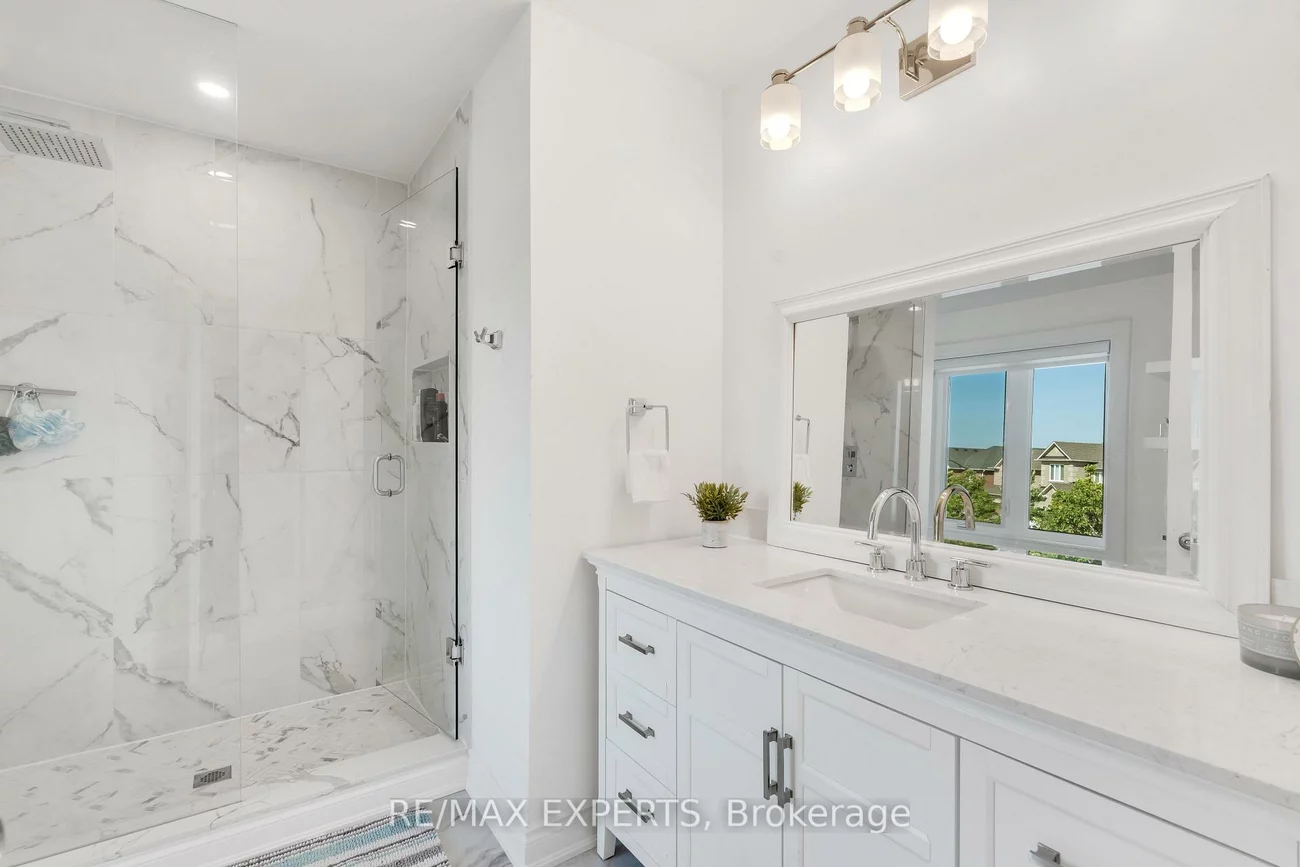 86, Humbershed, Bolton West, Caledon