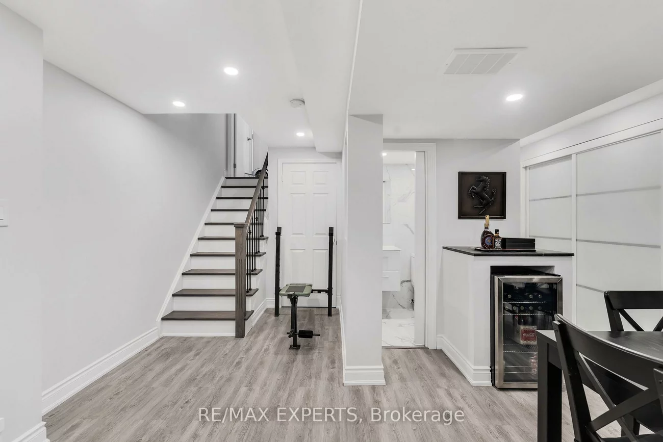 86, Humbershed, Bolton West, Caledon