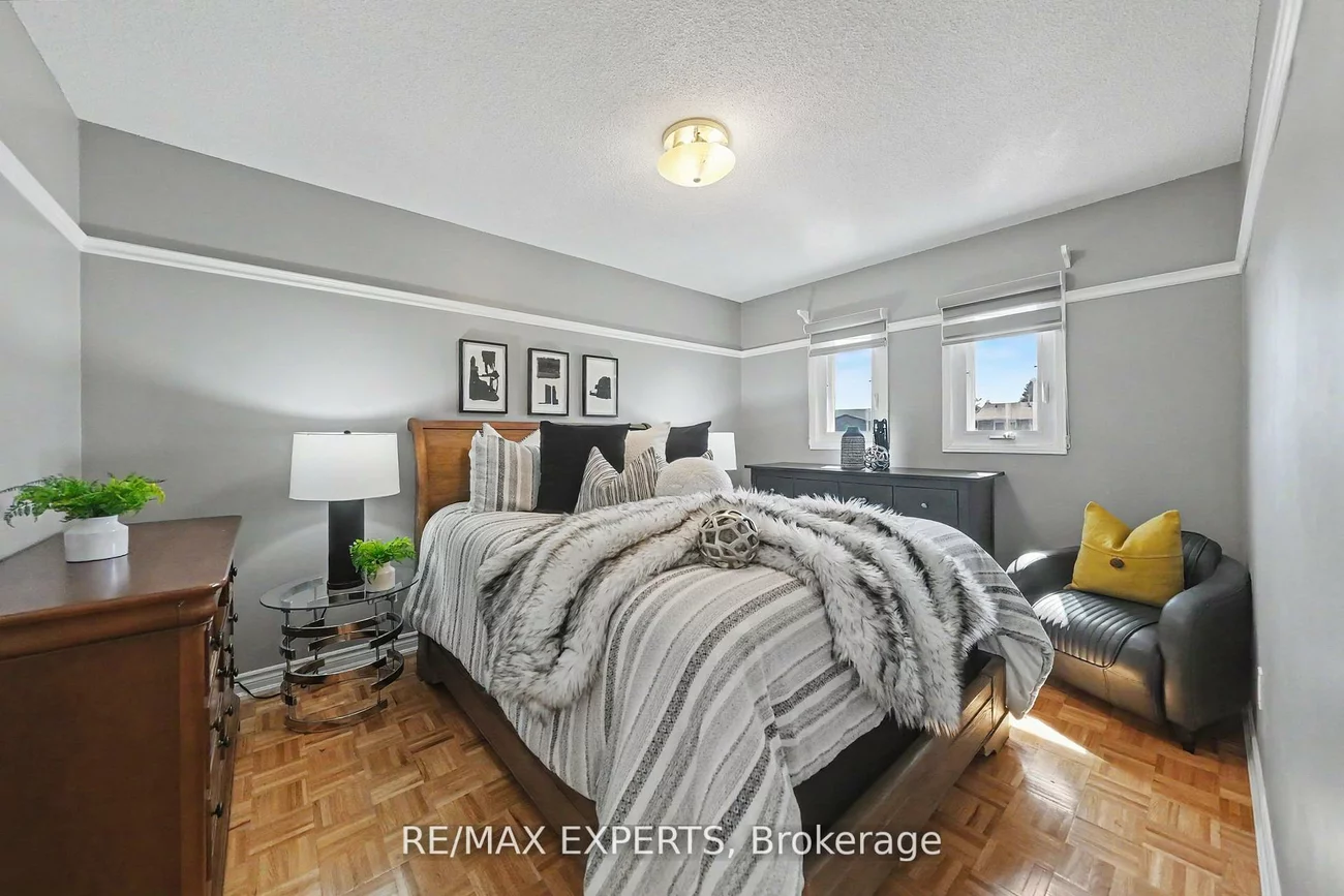 54, De Rose, Bolton West, Caledon