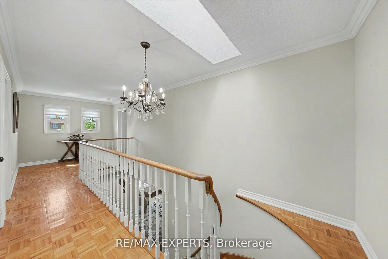 54, De Rose, Bolton West, Caledon