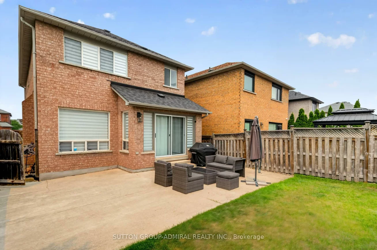 7, Emily Carr, Bolton West, Caledon