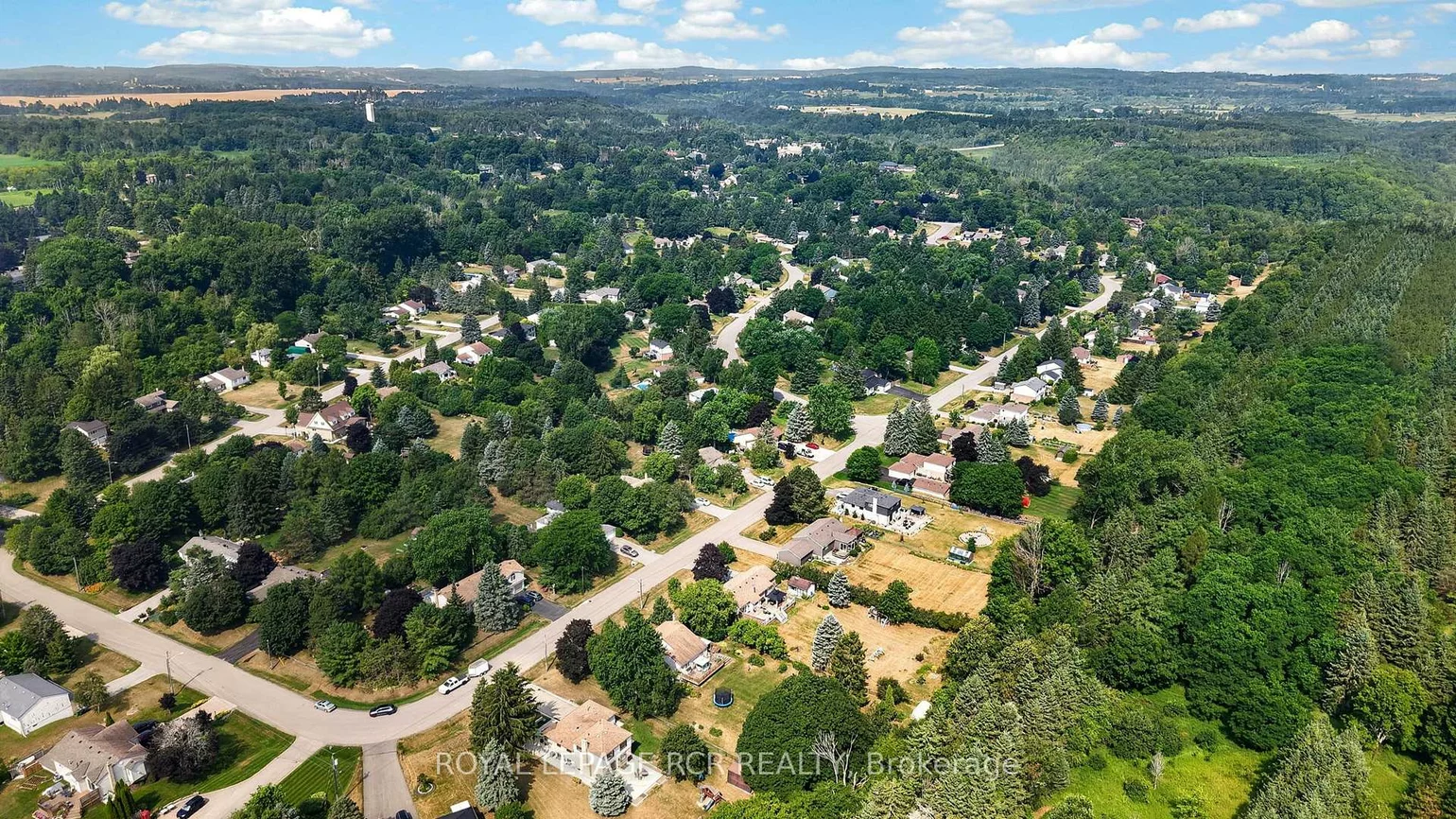 60, Holmes, Mono Mills, Caledon