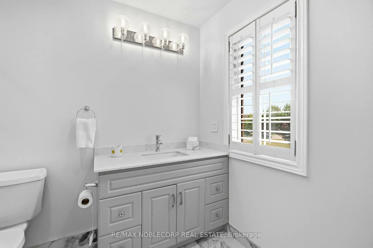 111, Emily Carr, Bolton West, Caledon