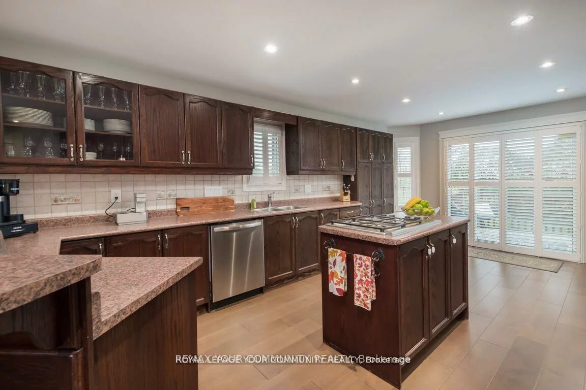 63, Rolling Hills, Bolton West, Caledon