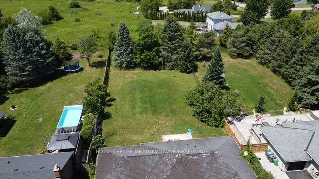 26, Davis, Alton, Caledon