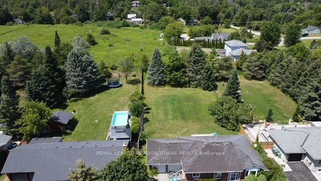 26, Davis, Alton, Caledon