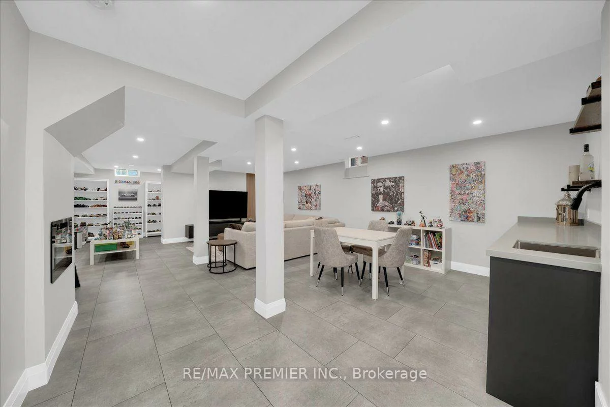 23, Berrydown, Bolton East, Caledon